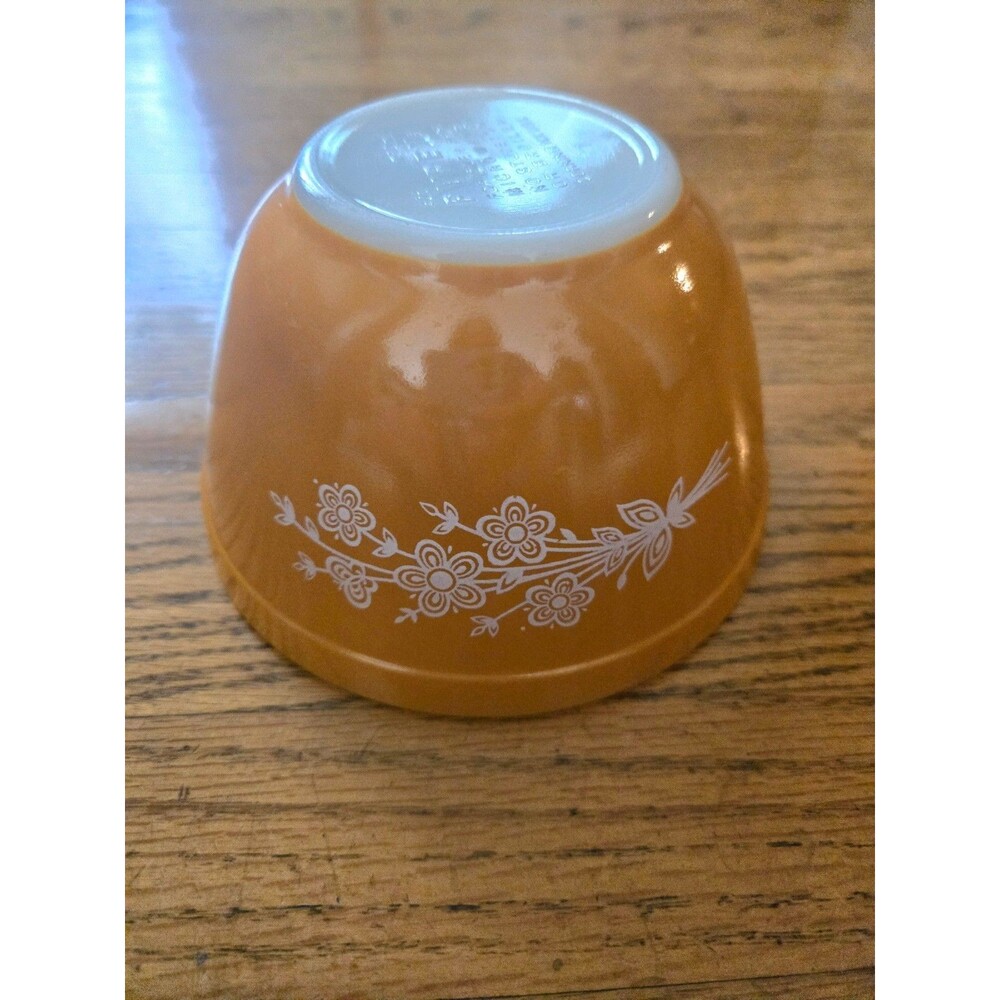 Vintage Pyrex Butterfly Gold 401 USA 1.5 Pint Small Nesting Mixing Bowl